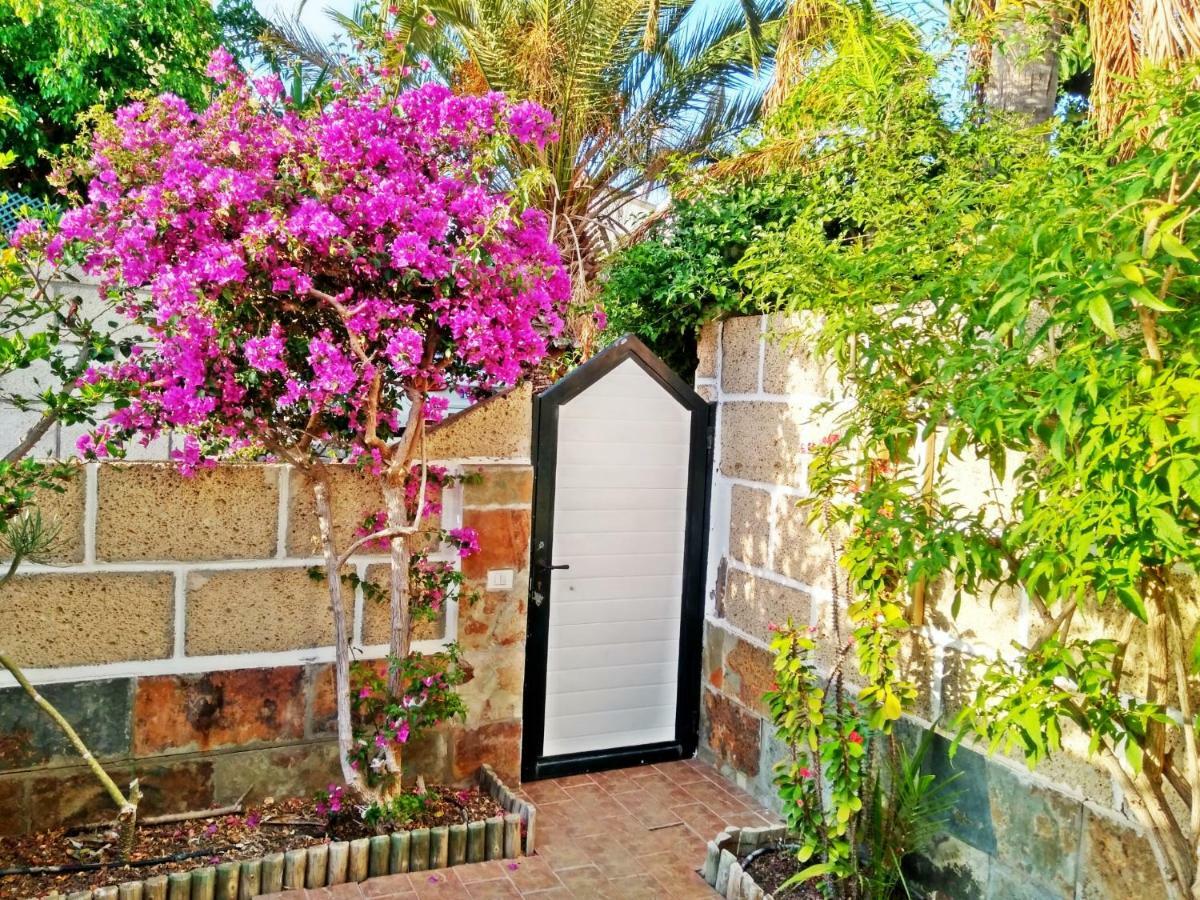Casa Sarita - Farbenfrohes Ferienhaus Chayofa Esterno foto